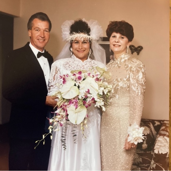 Meet your Posher, Traci - Picture 5 of 6